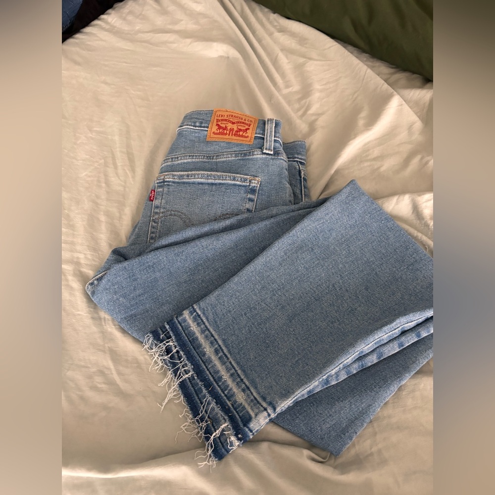 Levi’s high waisted Mom jeans size 30